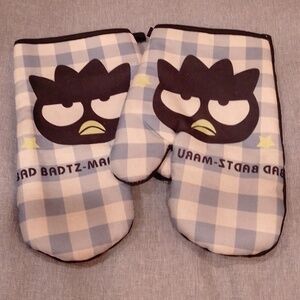 🆕 Sanrio Bad Badtz-Maru Oven Mitts Gloves Pair